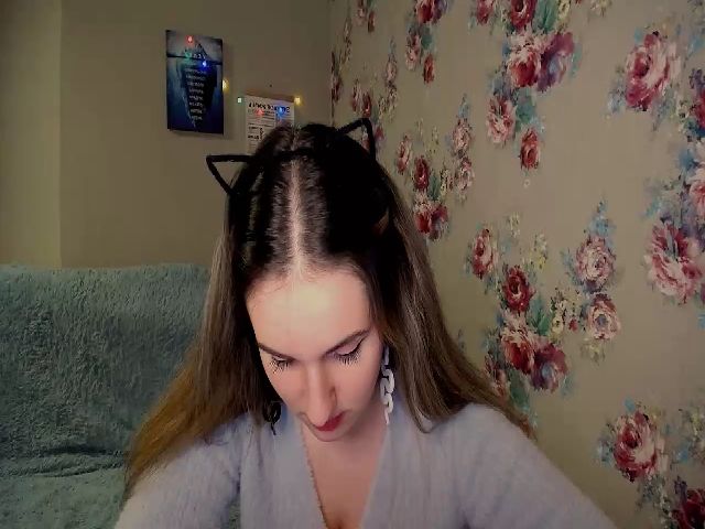 Live sex webcam photo for NewMellow #271094316