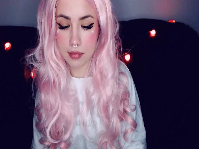 Live sex webcam photo for YUMMY_TIFFANI #271080760