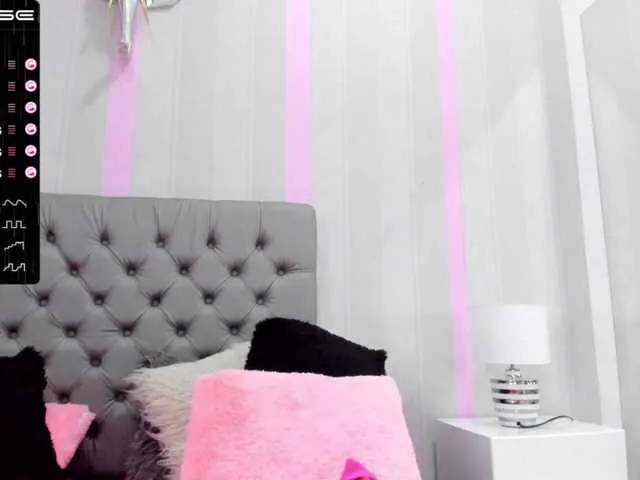 Live sex webcam photo for candy-smith #271103607