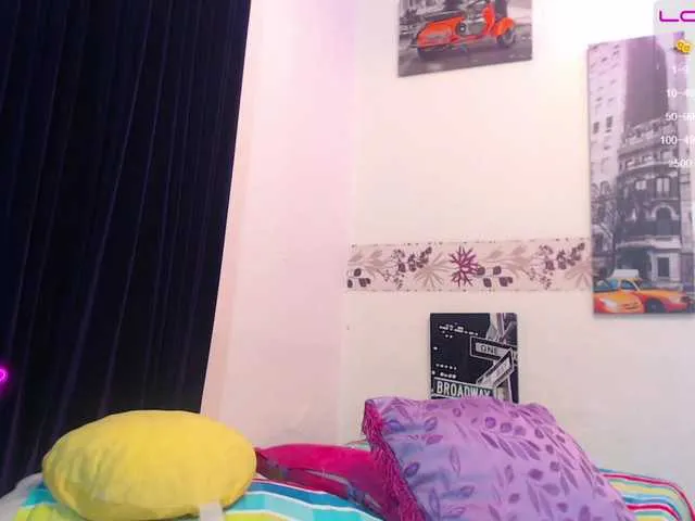 Live sex webcam photo for valeriemase #271100803