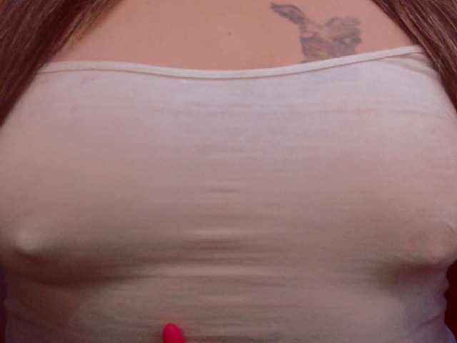 Live sex webcam photo for dirtywoman #271096265