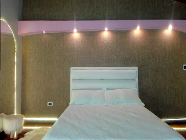 Live sex webcam photo for ChannelBrown #271100277