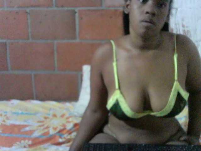 Live sex webcam photo for theblackbody1 #271103657