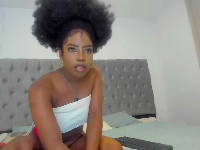 Live sex webcam photo for Afro-goddess #271108198