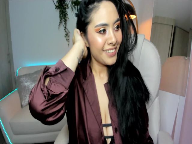 Live sex webcam photo for Marianviolet #271098613