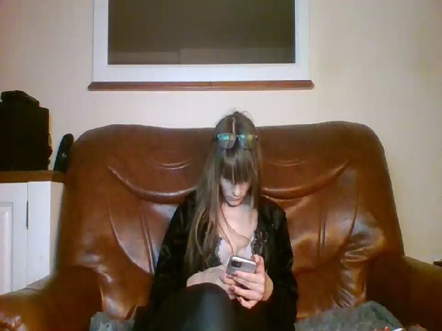 Live sex webcam photo for Terra1123 #271110546
