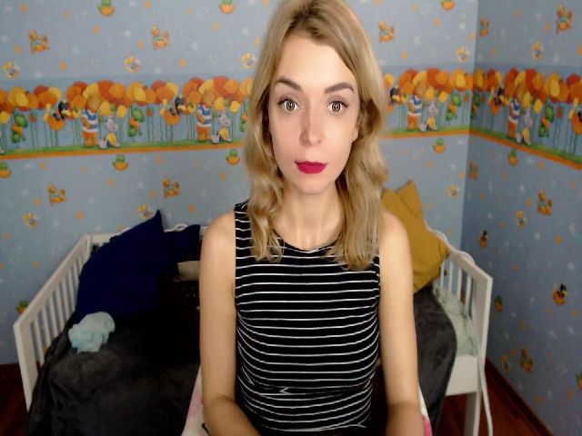 Live sex webcam photo for ELLIEFLOYD #271106711