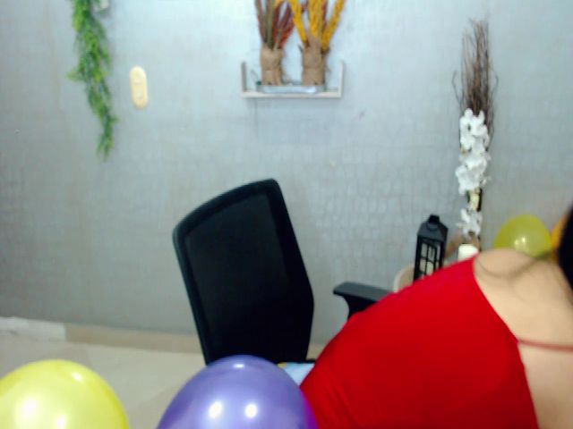 Live sex webcam photo for Lili_cutee #271104866