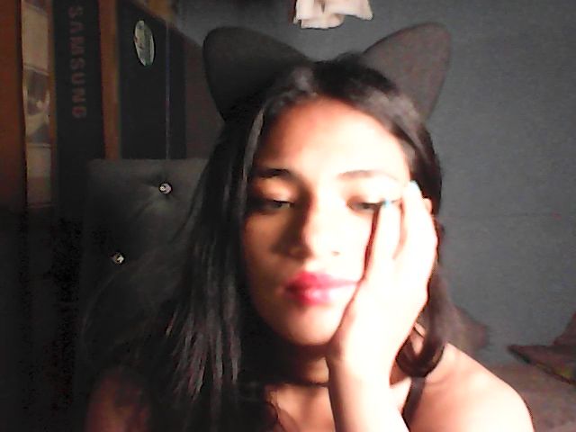 Live sex webcam photo for Latinangel1_ #271098028
