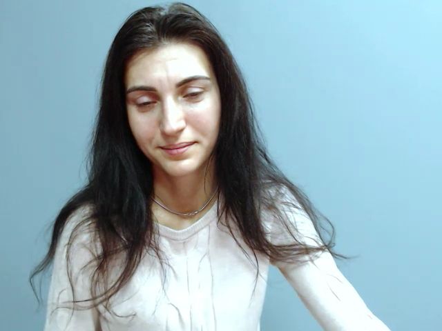 Live sex webcam photo for Miss_Vivian #271099126