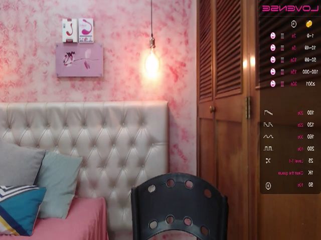 Live sex webcam photo for Keyla_mers #271102785