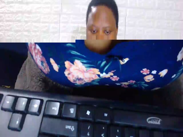 Live sex webcam photo for Explodeinmex #271101078
