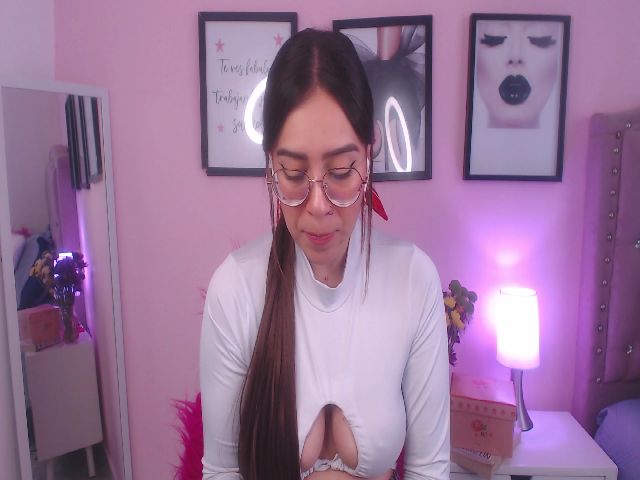 Live sex webcam photo for SamPuckett #271104947