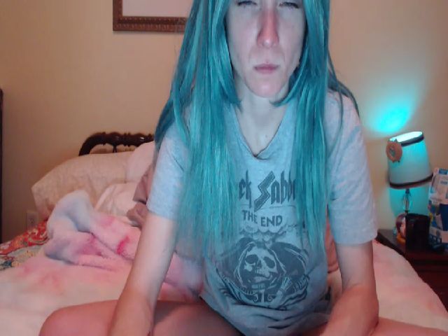 Live sex webcam photo for xKawaiiQueenx #271098802