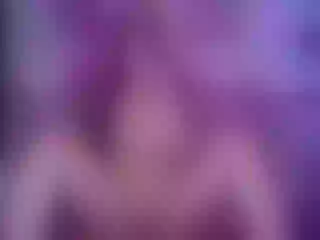 Live sex webcam photo for JoaneMoris #271107549