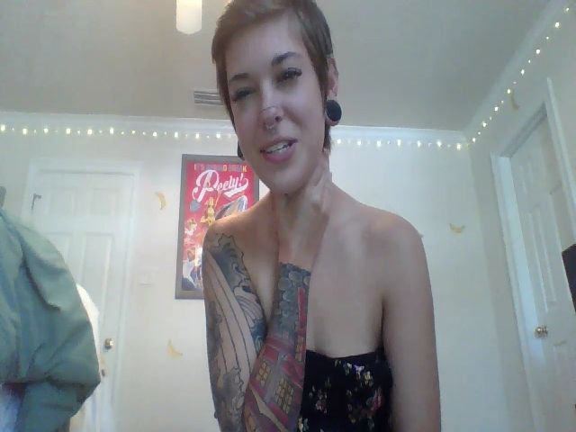 Live sex webcam photo for PonyoLovesHam #271105852