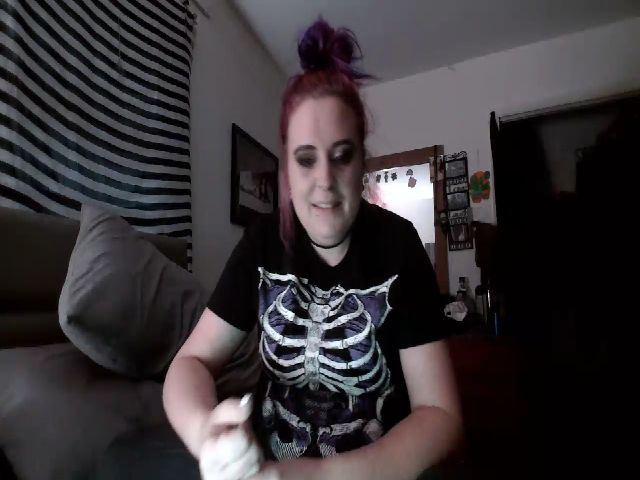 Live sex webcam photo for Weetziebabe #271111112