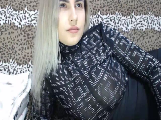 Live sex webcam photo for MissDafina #271107630