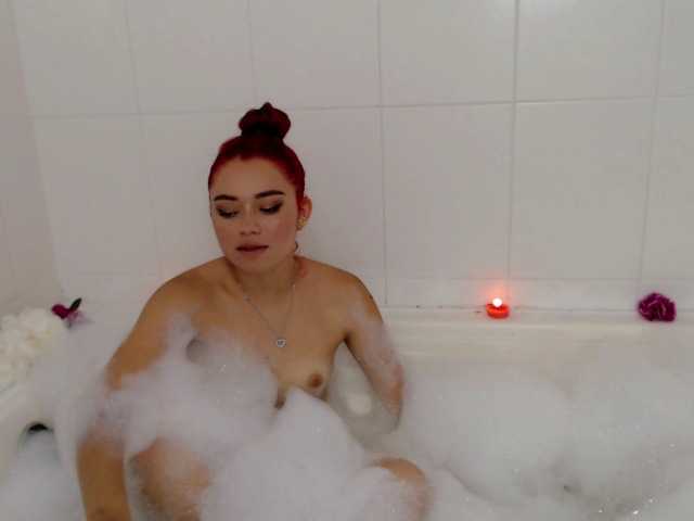 Live sex webcam photo for ZoeMaddison #271096797