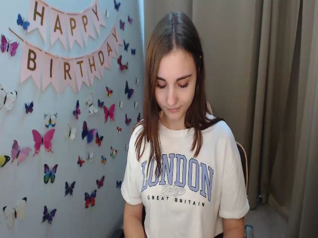 Live sex webcam photo for LaneyGrey #287890284