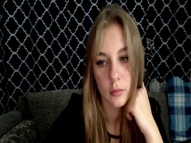 Live sex webcam photo for Aeritta #271105121