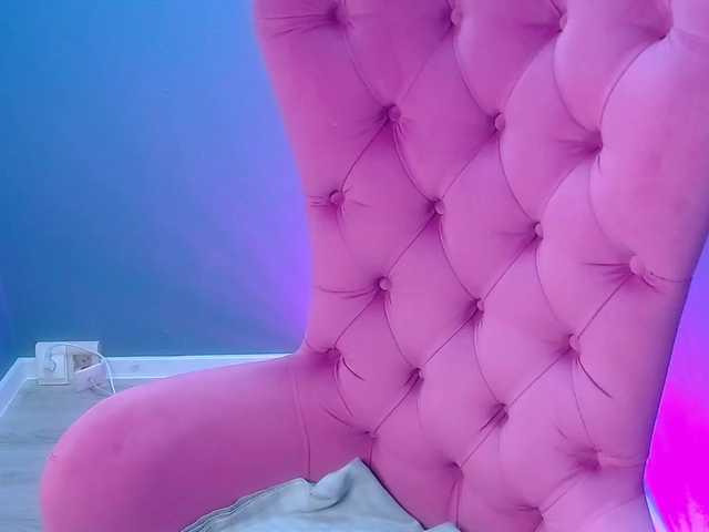 Live sex webcam photo for GabbyJoi #271104094