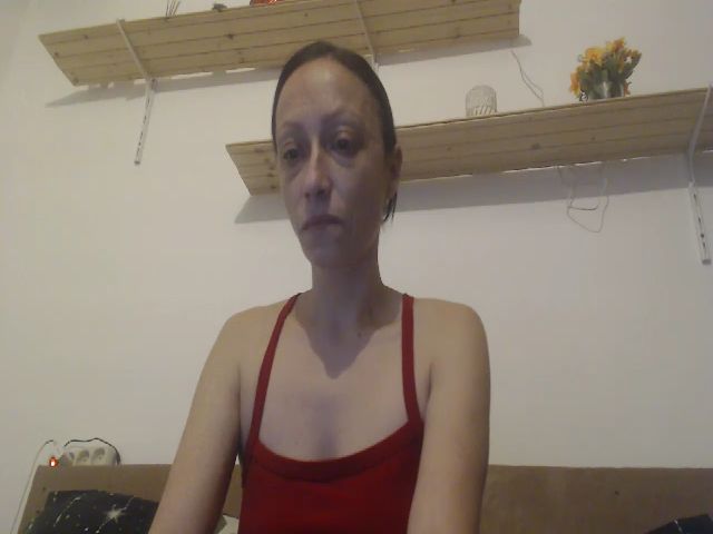 Live sex webcam photo for Ally_Hottie #271105570