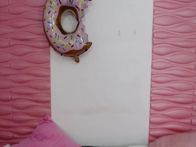 Live sex webcam photo for Shizuku_BDSM #271105176