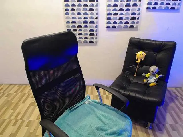 Live sex webcam photo for XimenaCollin #271096240