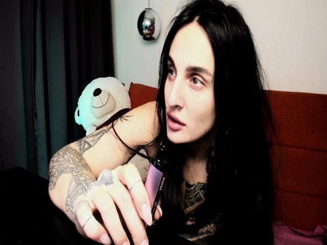 Live sex webcam photo for LeonaSabbath #271111523