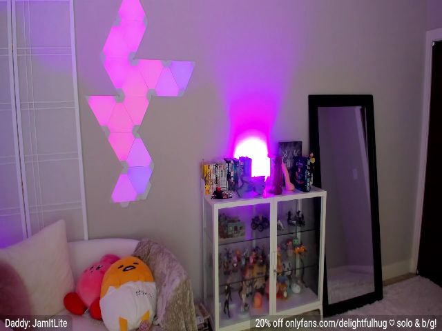 Live sex webcam photo for DelightfulHug #271097760