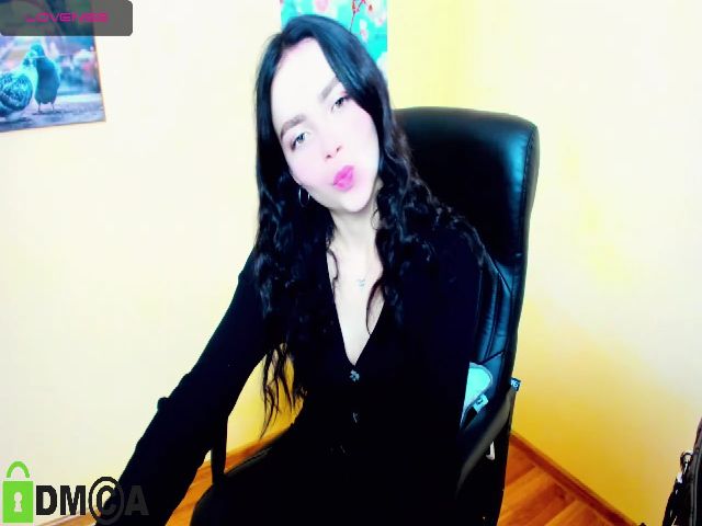 Live sex webcam photo for Love_Bett #271104896