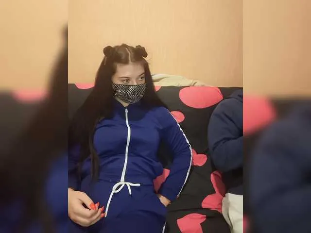 Live sex webcam photo for sexy777couple #271107496