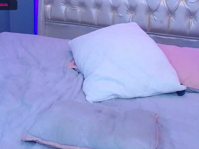 Live sex webcam photo for holly-sweet #271095158