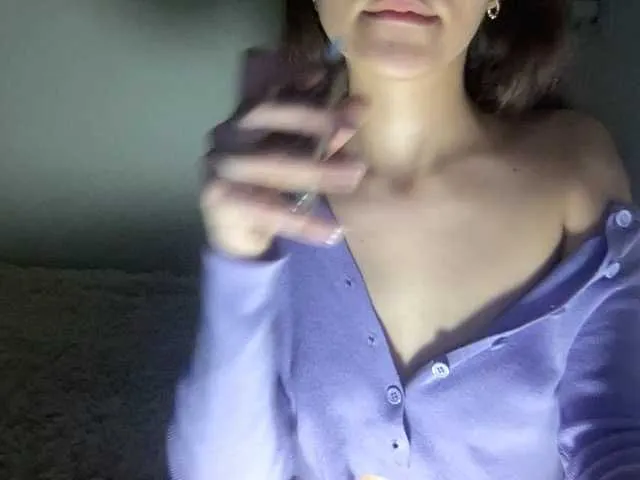 Live sex webcam photo for foxxbs #271095099