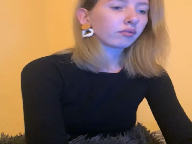 Live sex webcam photo for IMouetteeei #271109979