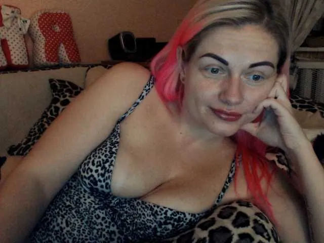 Live sex webcam photo for melek-7250 #271112783