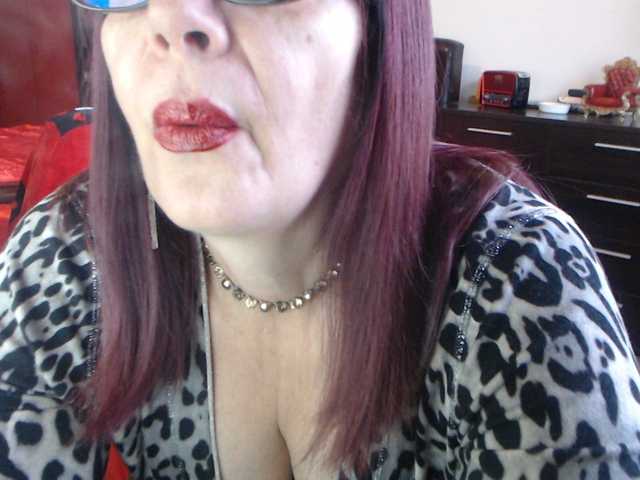 Live sex webcam photo for MissScarllet #271119294