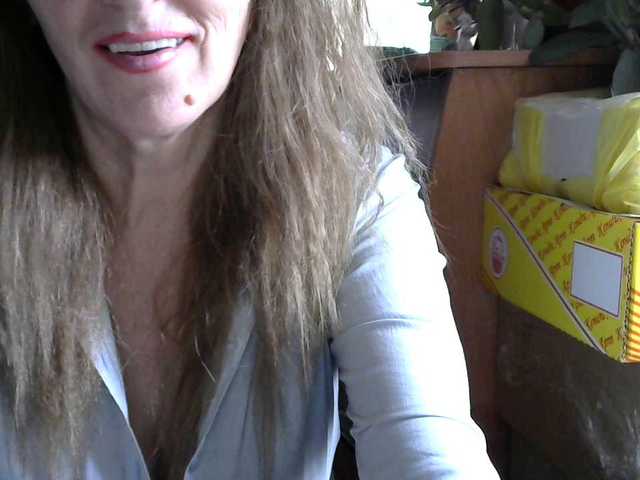 Live sex webcam photo for Sonya48 #271119466