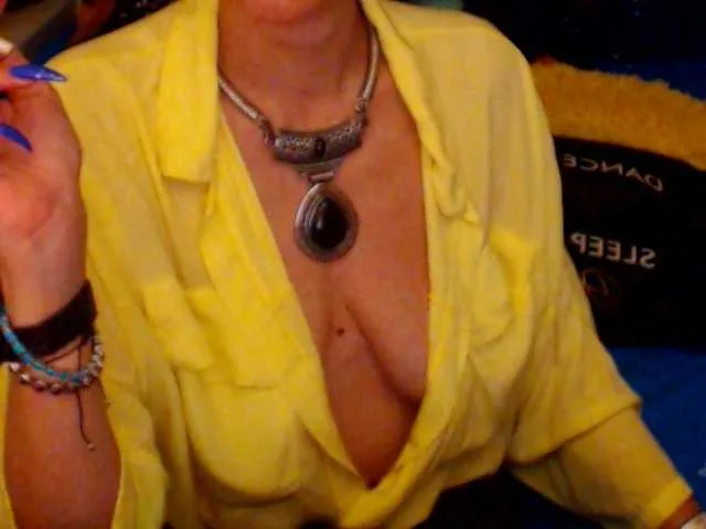 Live sex webcam photo for shannon4u #287962882