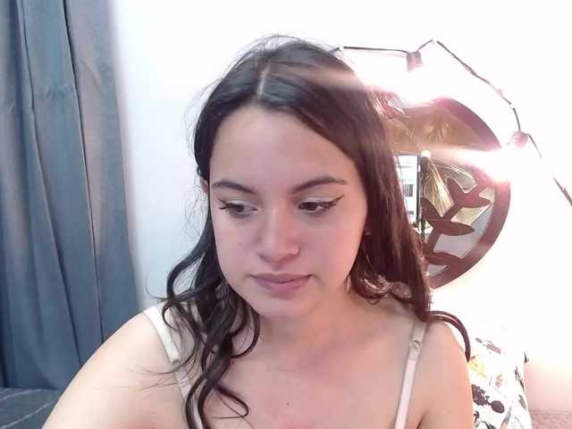 Live sex webcam photo for pretty-love #271113183