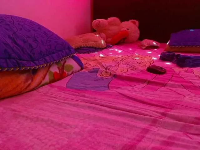 Live sex webcam photo for Daizy-cooper #271122865