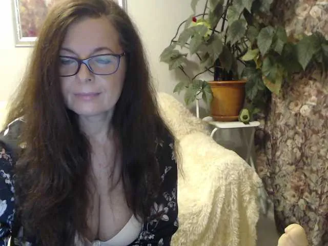 Live sex webcam photo for HelenBerg #271122369