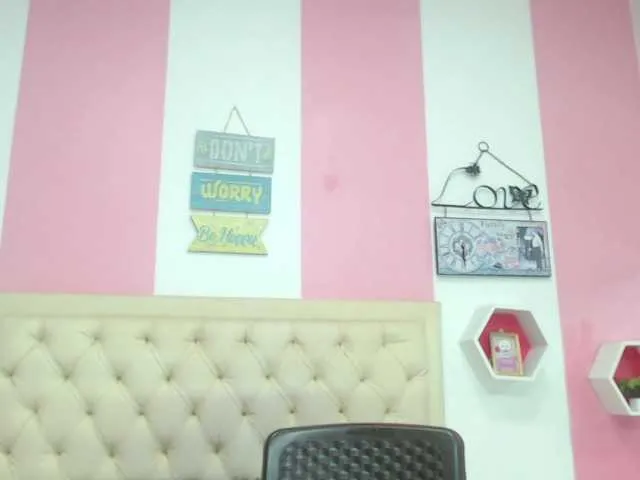 Live sex webcam photo for anamaria-rodr #271113290