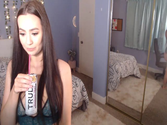 Live sex webcam photo for Hollydollxo #271115152