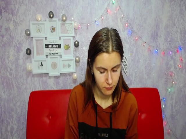 Live sex webcam photo for MollyTravis #271118184