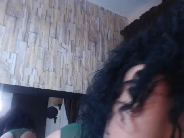 Live sex webcam photo for Karorivero #271115638