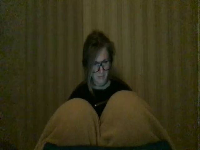 Live sex webcam photo for A_Girlie #271121780