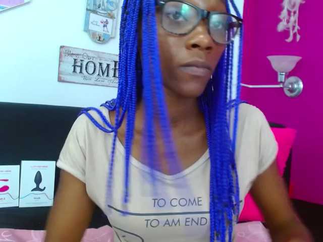 Live sex webcam photo for -UMAWILLIAMS #271119728