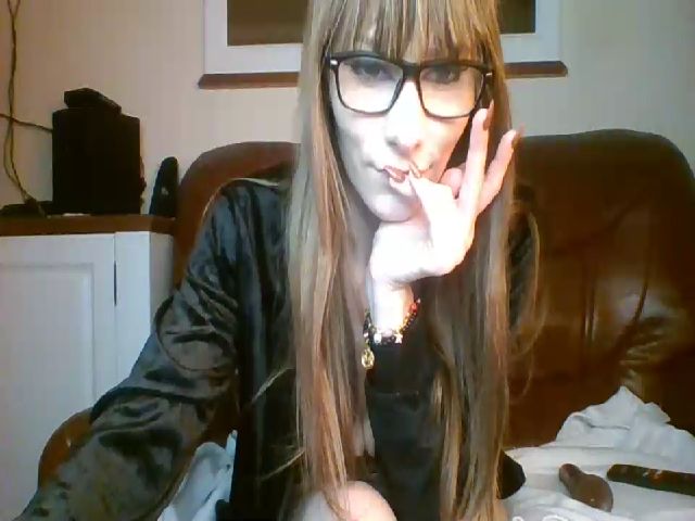 Live sex webcam photo for Terra1123 #271123804
